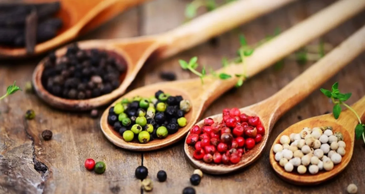 So sánh các loại hạt tiêu